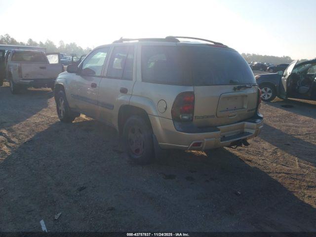 Chevrolet Trailblazer Ls Image 2