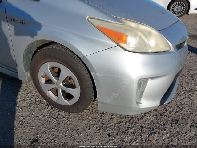 Toyota Prius Three Image 6