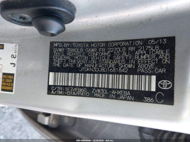 Toyota Prius Three Image 9