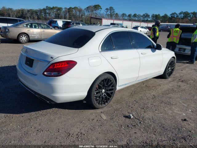 Mercedes-Benz C-Class Image 13