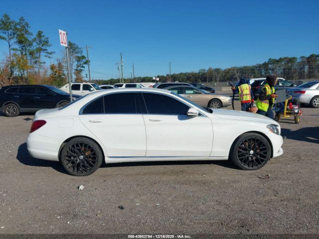 Mercedes-Benz C-Class Image 6