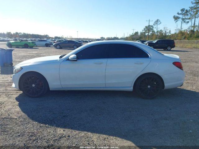 Mercedes-Benz C-Class Image 11