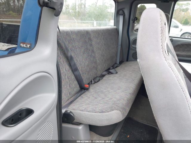 Dodge Ram 2500 St Image 8