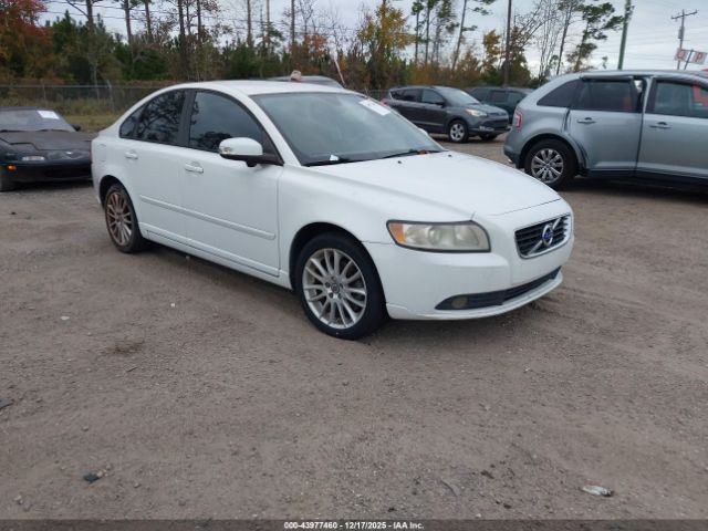 Volvo S40 Image 1