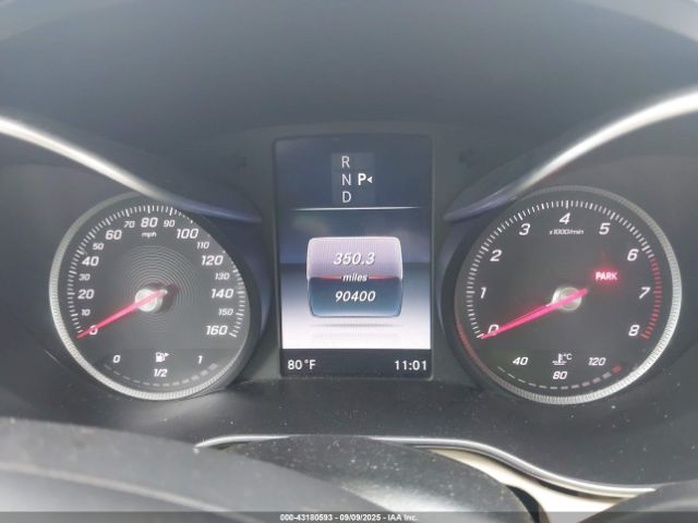 Mercedes-Benz C-Class Image 4