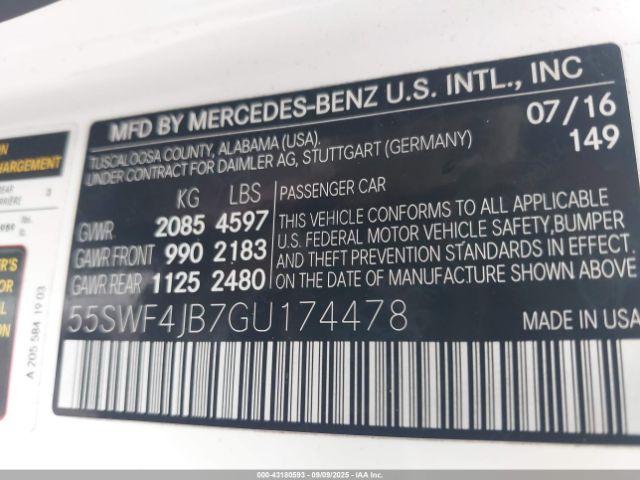 Mercedes-Benz C-Class Image 12