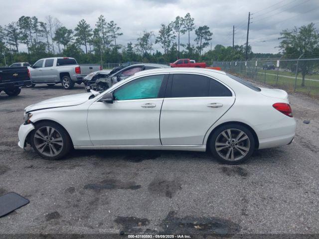 Mercedes-Benz C-Class Image 10