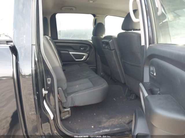 Nissan Titan Sv Image 16