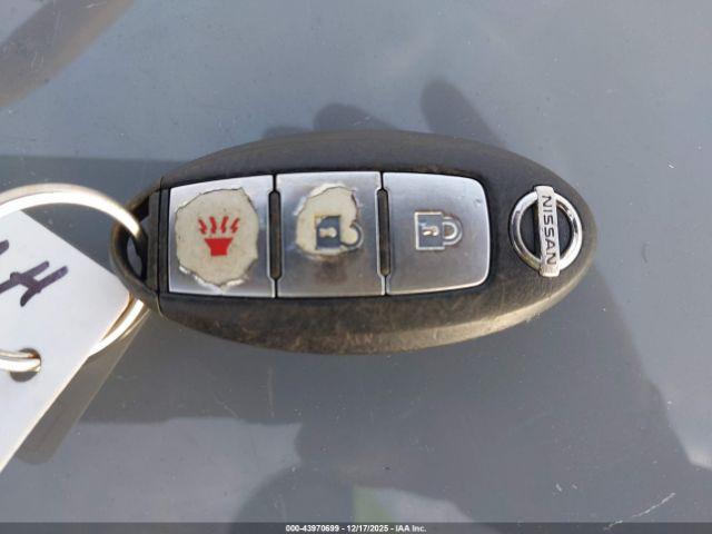 Nissan Titan Sv Image 11