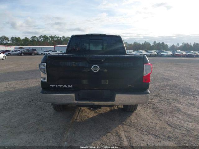 Nissan Titan Sv Image 15