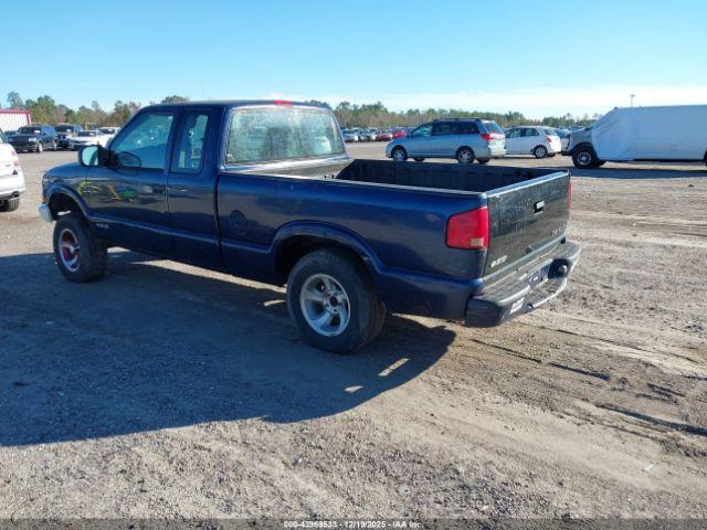 Chevrolet S-10 Ls Fleetside Image 8