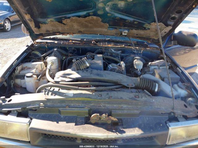 Chevrolet S-10 Ls Fleetside Image 10