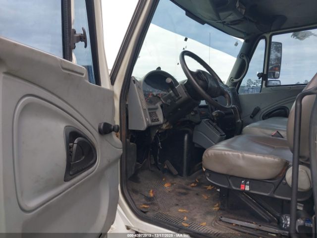 International 4000 4300 Image 11