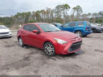  Salvage Toyota Yaris