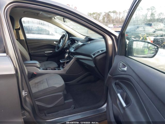 Ford Escape Se Image 4