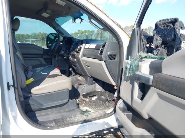 Ford F-350 Xl Image 6