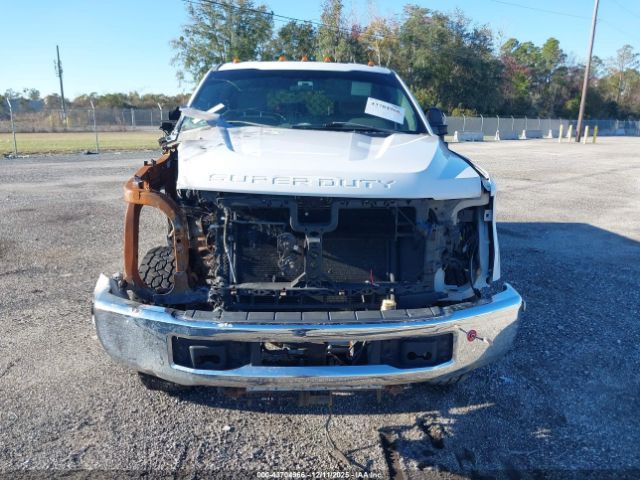 Ford F-350 Xl Image 5