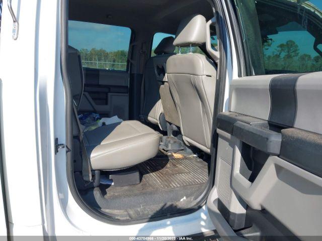 Ford F-350 Xl Image 4