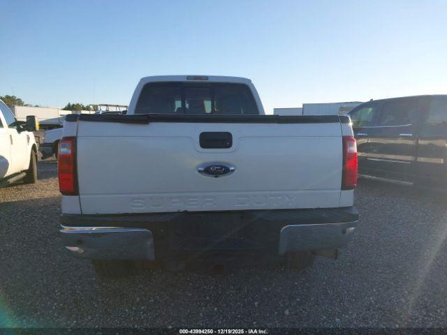 Ford F-350 Lariat Image 8