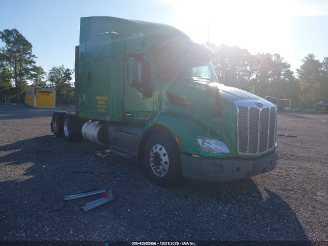 Peterbilt 579 Image 1