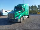 Peterbilt 579 Image 5