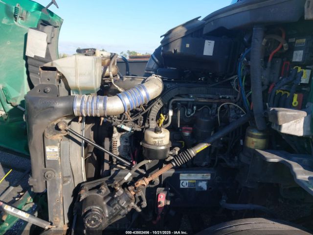 Peterbilt 579 Image 13