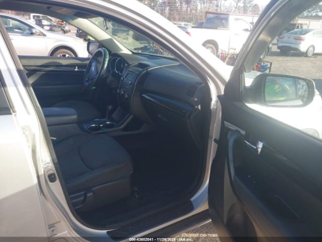 Kia Sorento Lx Image 9