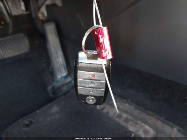 Kia Optima Ex Image 9