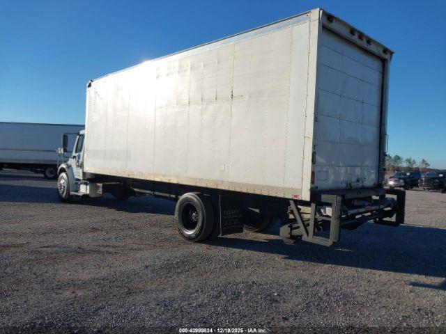 Freightliner M2 106 Medium Duty Image 2