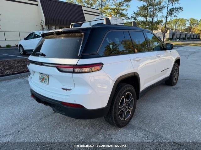 Jeep Grand Cherokee Trailhawk 4x4 Image 10