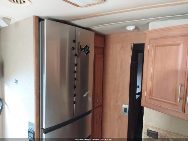 Workhorse Custom Cha Motorhome Chassis W24 Image 14