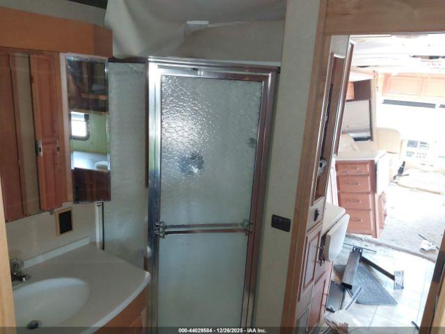 Workhorse Custom Cha Motorhome Chassis W24 Image 15