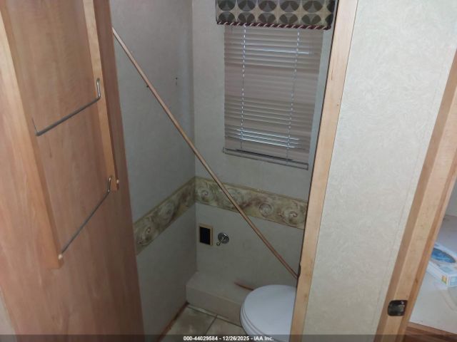 Workhorse Custom Cha Motorhome Chassis W24 Image 12