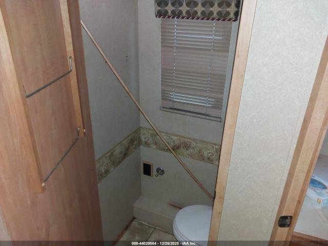 Workhorse Custom Cha Motorhome Chassis W24 Image 12