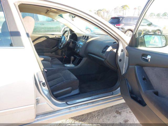 Nissan Altima 2.5 S Image 10