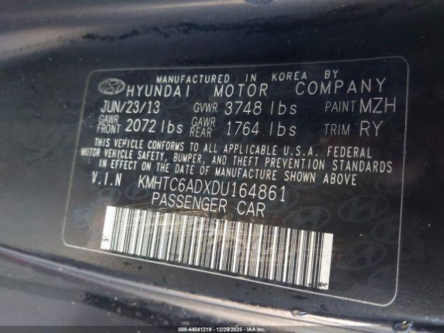 Hyundai VELOSTER Image 10