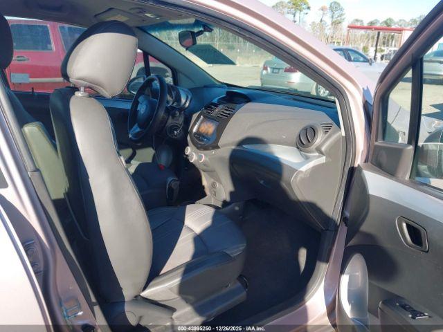 Chevrolet Spark 1lt Auto Image 7