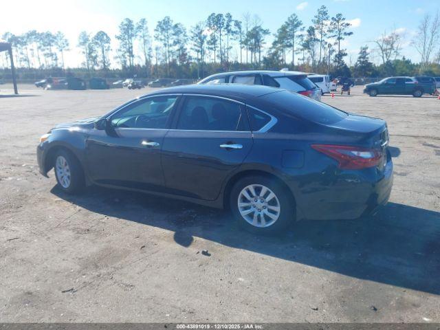 Nissan Altima 2.5 S Image 15