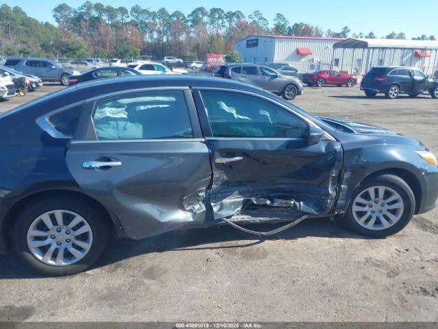 Nissan Altima 2.5 S Image 5