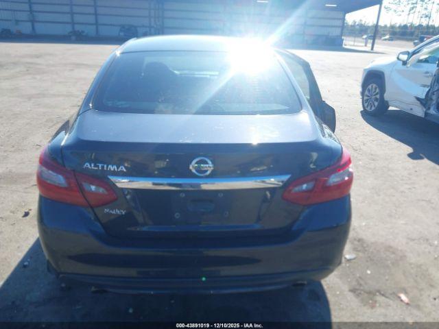 Nissan Altima 2.5 S Image 12