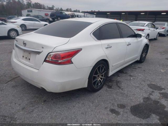 Nissan Altima 2.5 S Image 9