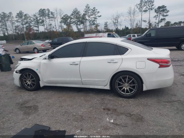 Nissan Altima 2.5 S Image 16