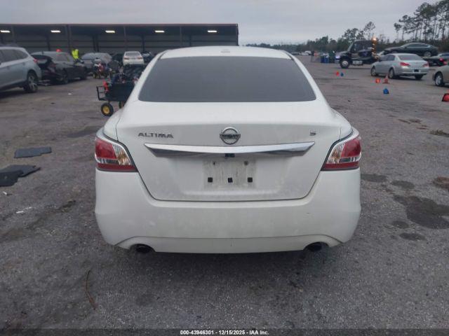 Nissan Altima 2.5 S Image 12