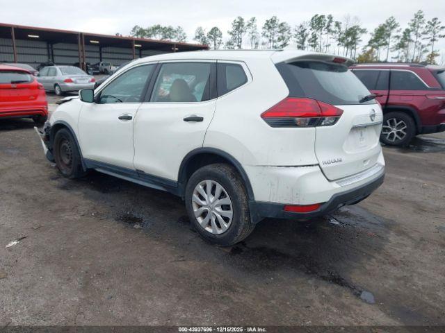 Nissan Rogue S Image 4
