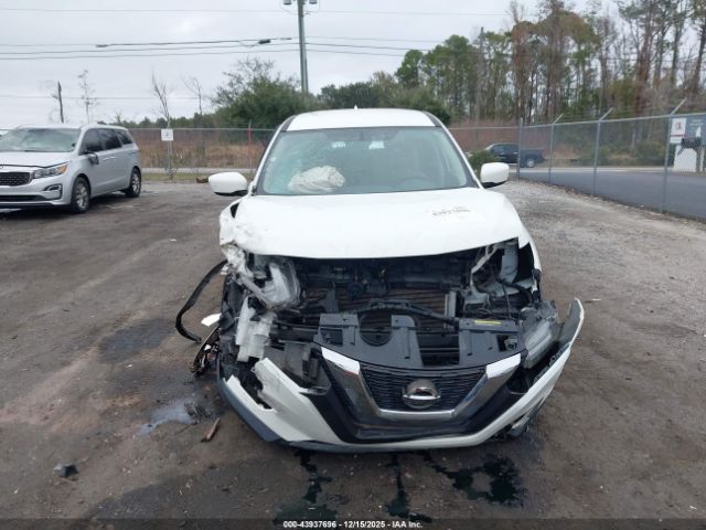 Nissan Rogue S Image 9