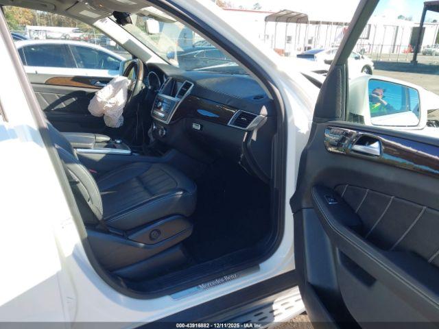 Mercedes-Benz G-Class 4matic Image 13