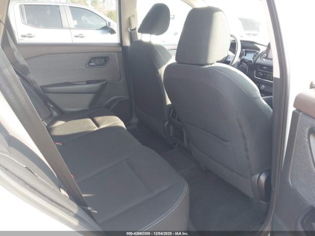 Nissan Rogue S Fwd Image 17