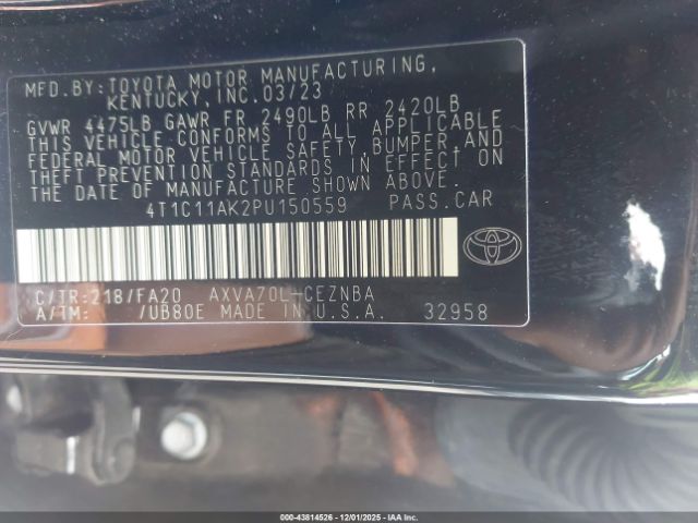 Toyota Camry Le Image 4