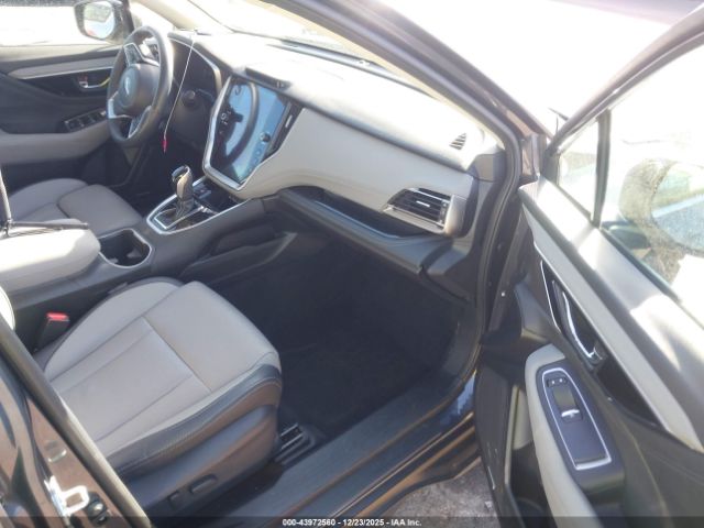 Subaru Outback Limited Image 8