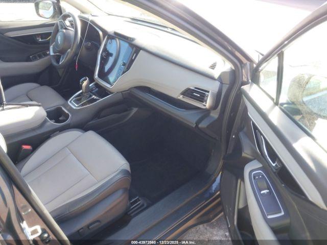 Subaru Outback Limited Image 8